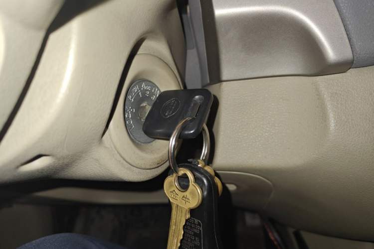 Used Nissan Sylphy 2012 Classic 1.6XE Manual Comfort Edition Vehicle Key