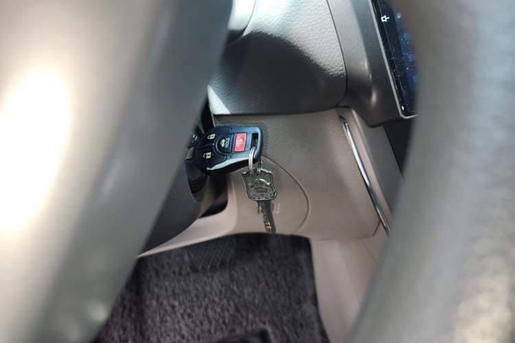 Used Nissan Sylphy 2012 1.6XE CVT Comfort Edition Vehicle Key