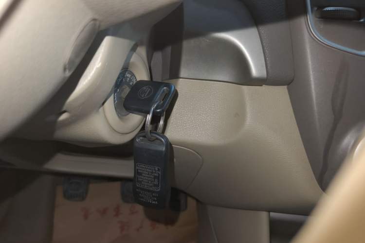 Used Nissan Sylphy 2012 Classic 1.6XE Manual Comfort Edition Vehicle Key