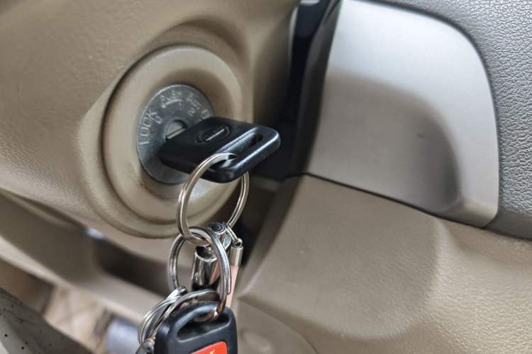 Used Nissan Sylphy 2012 Classic 1.6XE Manual Comfort Edition Vehicle Key