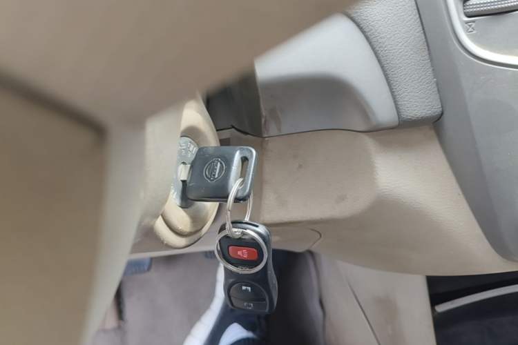 Used Nissan Sylphy 2012 Classic 1.6XE Manual Comfort Edition Vehicle Key