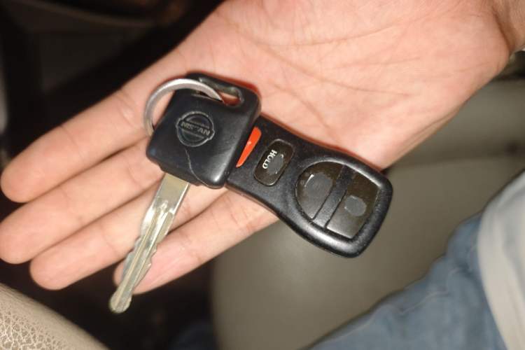 Used Nissan Sylphy 2012 Classic 1.6XE Manual Comfort Edition Vehicle Key