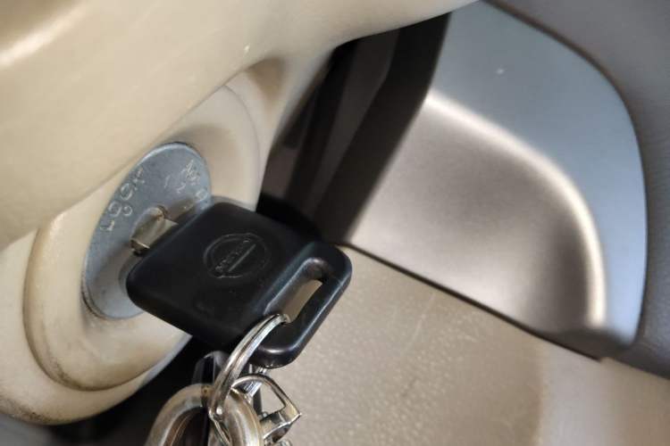 Used Nissan Sylphy 2012 Classic 1.6XE Automatic Comfort Edition Vehicle Key