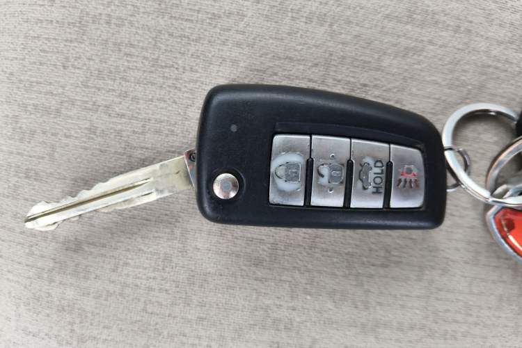 Used Nissan Sylphy 2012 Classic 1.6XE Manual Comfort Edition Vehicle Key