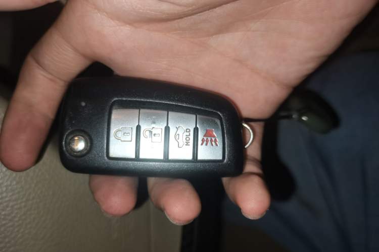 Used Nissan Sylphy 2012 Classic 1.6XE Automatic Comfort Edition Vehicle Key