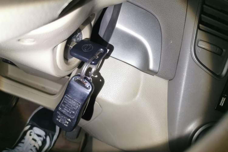 Used Nissan Sylphy 2012 Classic 1.6XE Manual Comfort Edition Vehicle Key