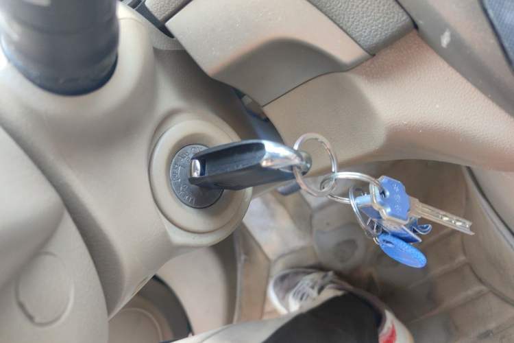 Used Nissan Sylphy 2012 Classic 1.6XE Manual Comfort Edition Vehicle Key