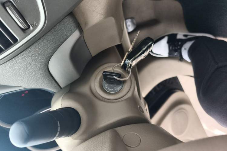 Used Nissan Sylphy 2012 Classic 1.6XE Manual Comfort Edition Vehicle Key