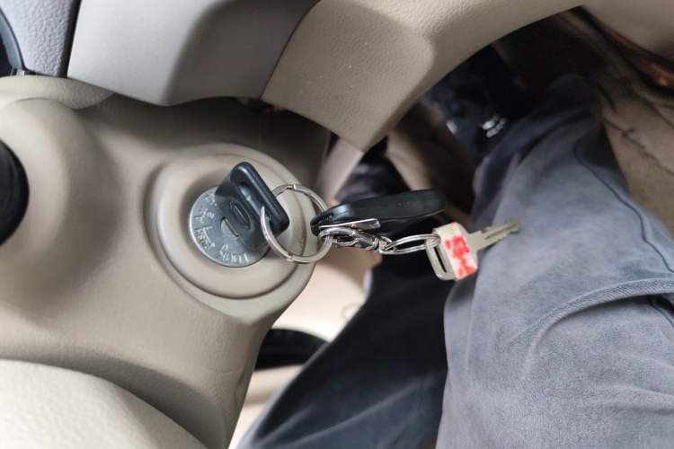 Used Nissan Sylphy 2012 Classic 1.6XE Manual Comfort Edition Vehicle Key