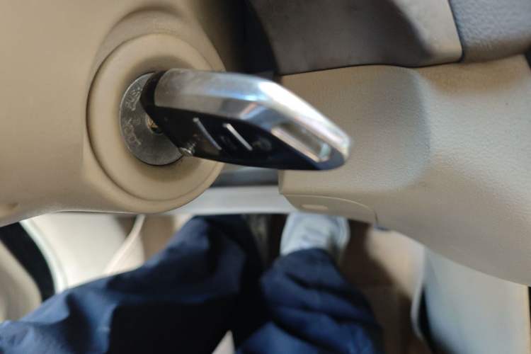 Used Nissan Sylphy 2012 Classic 1.6XE Manual Comfort Edition Vehicle Key