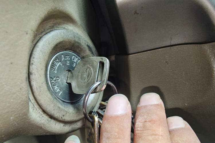 Used Nissan Sylphy 2012 Classic 1.6XE Manual Comfort Edition Vehicle Key