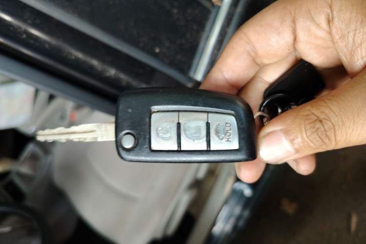 Used Nissan Sylphy 2012 1.6XE Manual Comfort Edition Vehicle Key