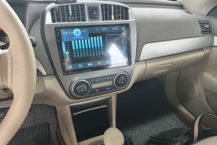 Used Nissan Sylphy 2012 Classic 1.6XE Manual Comfort Edition Audio And AC Panel