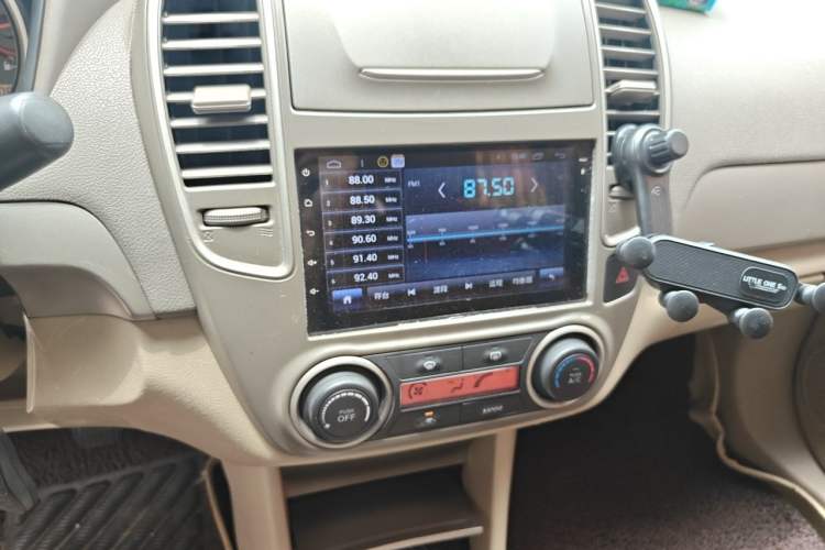Used Nissan Sylphy 2012 Classic 1.6XE Manual Comfort Edition Audio And AC Panel