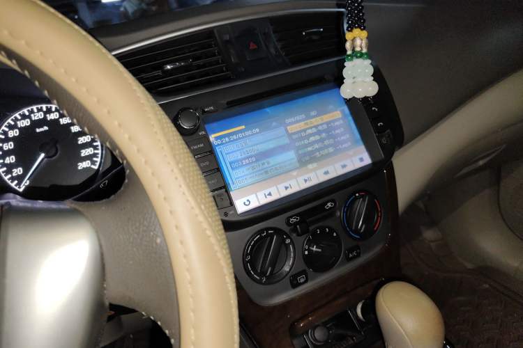 Used Nissan Sylphy 2012 1.6 XL CVT Luxury Edition Audio And AC Panel
