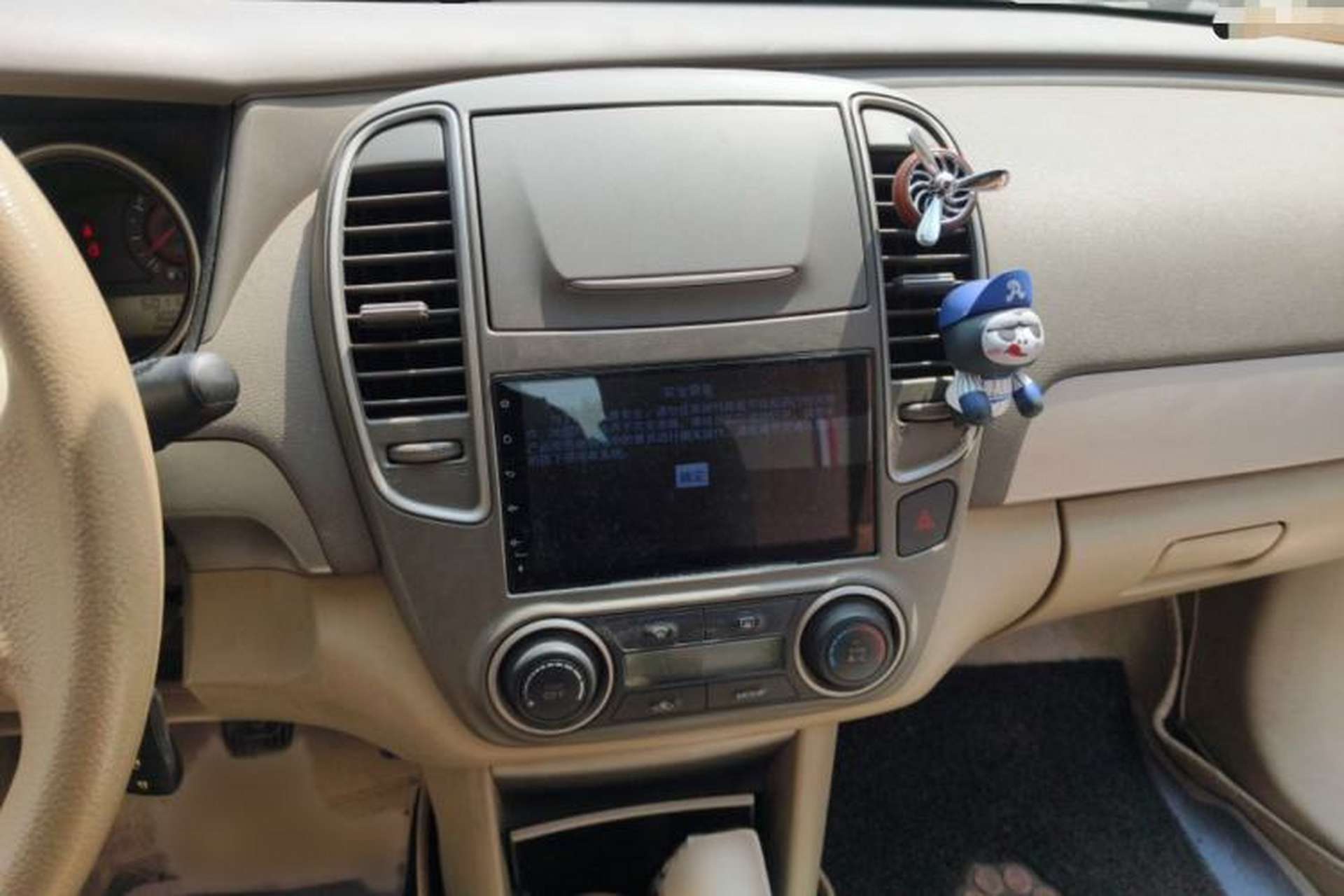 Used Nissan Sylphy 2012 Classic 1.6XE Manual Comfort Edition Audio And AC Panel