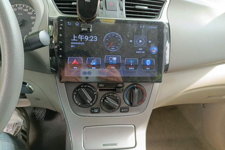 Used Nissan Sylphy 2012 1.6XE Manual Comfort Edition Audio And AC Panel
