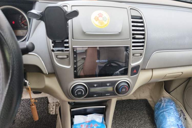 Used Nissan Sylphy 2012 Classic 1.6XE Manual Comfort Edition Audio And AC Panel