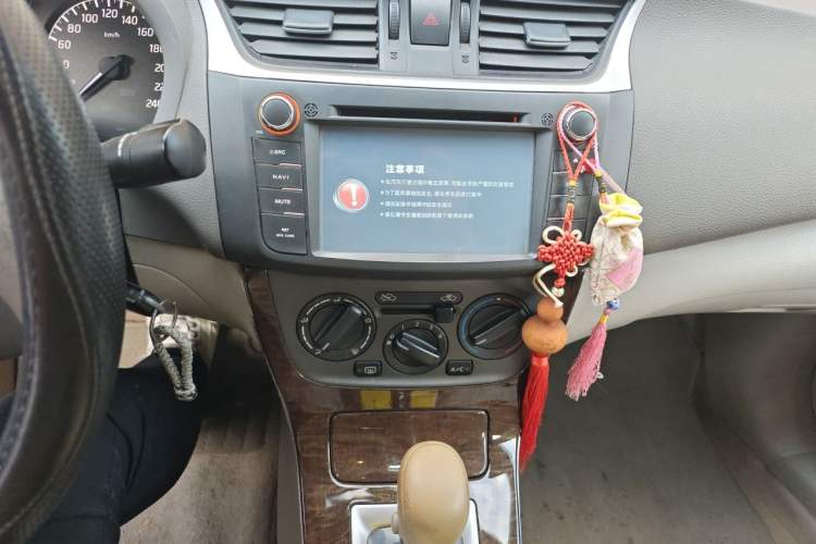 Used Nissan Sylphy 2012 1.6 XL CVT Luxury Edition Audio And AC Panel