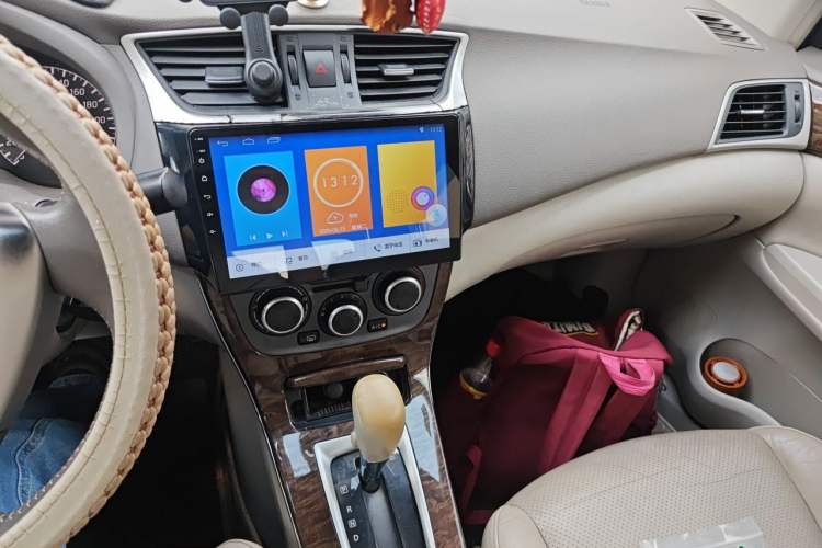 Used Nissan Sylphy 2012 1.6 XL CVT Luxury Edition Audio And AC Panel