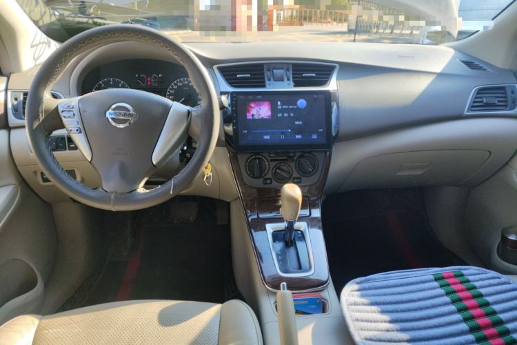 Used Nissan Sylphy 2012 1.6 XL CVT Luxury Edition Center Console