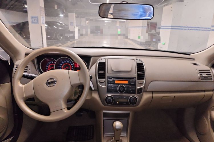 Used Nissan Sylphy 2012 Classic 1.6XL Manual Luxury Edition Center Console