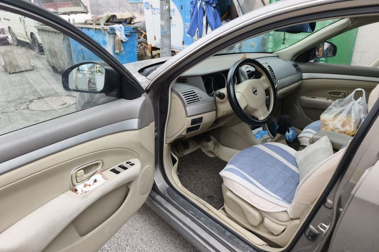 Used Nissan Sylphy 2012 Classic 1.6XE Manual Comfort Edition Driver Seat