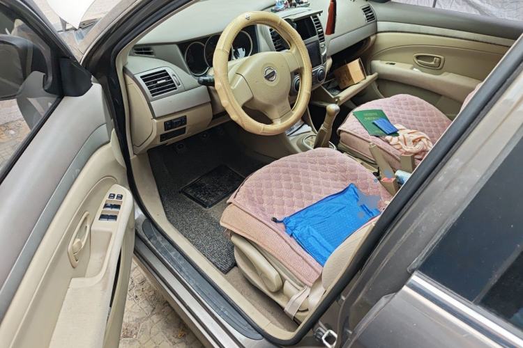 Used Nissan Sylphy 2012 Classic 1.6XE Manual Comfort Edition Driver Seat