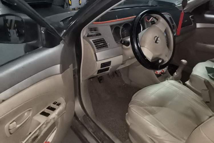 Used Nissan Sylphy 2012 Classic 1.6XE Manual Comfort Edition Driver Seat