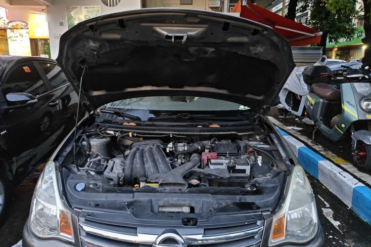 Used Nissan Sylphy 2012 Classic 1.6XE Automatic Comfort Edition Engine Bay