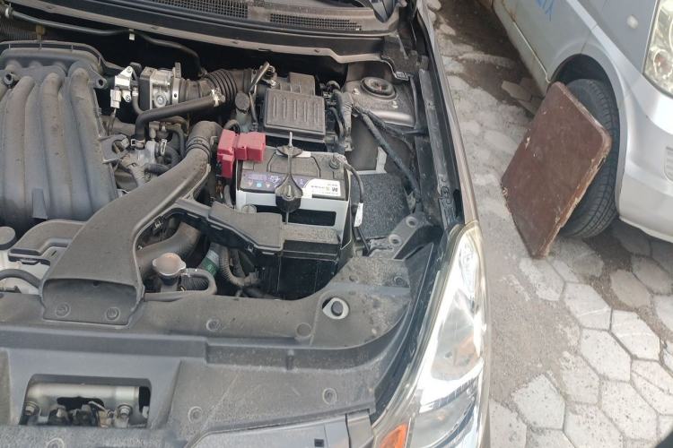Used Nissan Sylphy 2012 Classic 1.6XE Automatic Comfort Edition Engine Bay Left