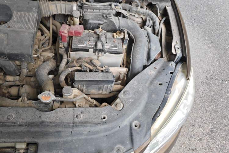Used Nissan Sylphy 2012 1.6 XL CVT Luxury Edition Engine Bay Left