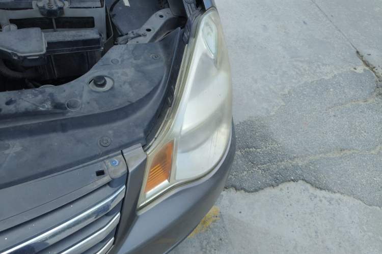 Used Nissan Sylphy 2012 Classic 1.6XE Automatic Comfort Edition Engine Bay Left