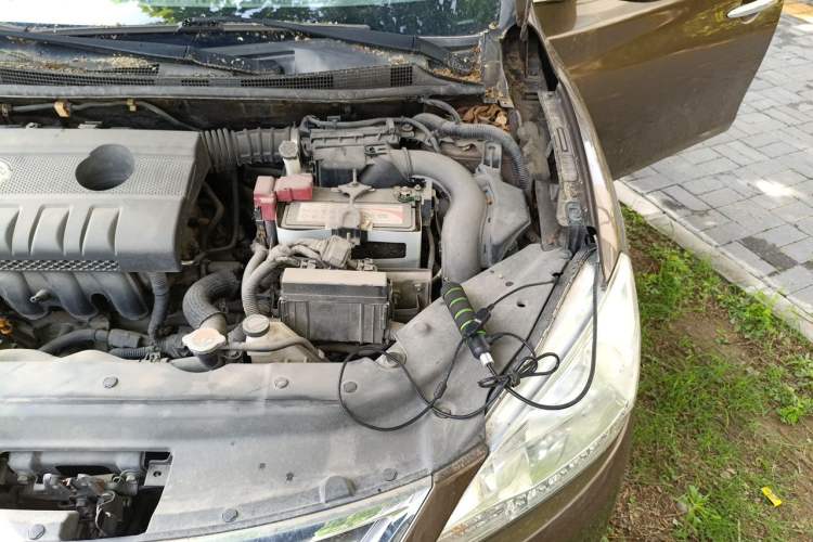 Used Nissan Sylphy 2012 1.6XE Manual Comfort Edition Engine Bay Left