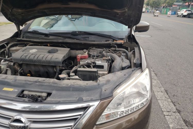 Used Nissan Sylphy 2012 1.6 XL Manual Luxury Edition Engine Bay Left