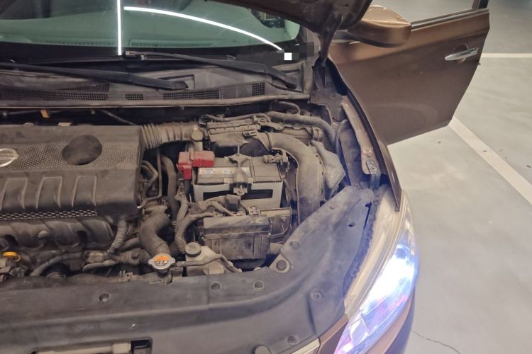 Used Nissan Sylphy 2012 1.6 XL CVT Luxury Edition Engine Bay Left