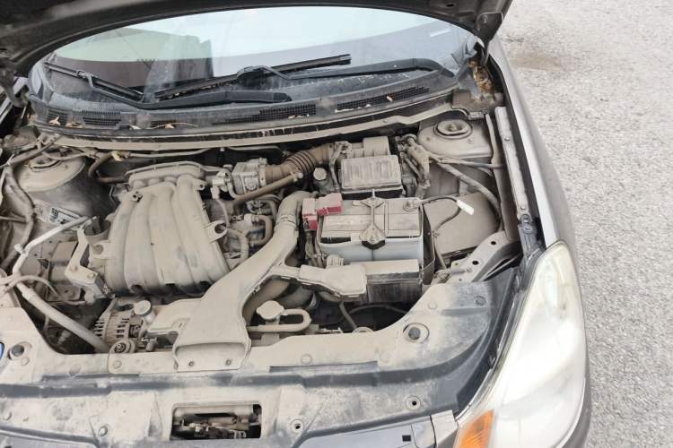 Used Nissan Sylphy 2012 Classic 1.6XE Manual Comfort Edition Engine Bay Left