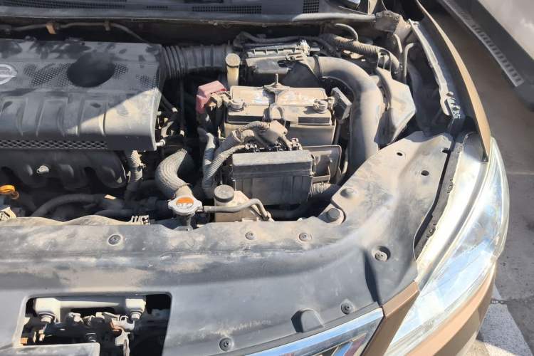 Used Nissan Sylphy 2012 1.6XE Manual Comfort Edition Engine Bay Left
