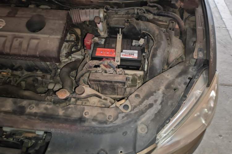 Used Nissan Sylphy 2012 1.6 XL CVT Luxury Edition Engine Bay Left