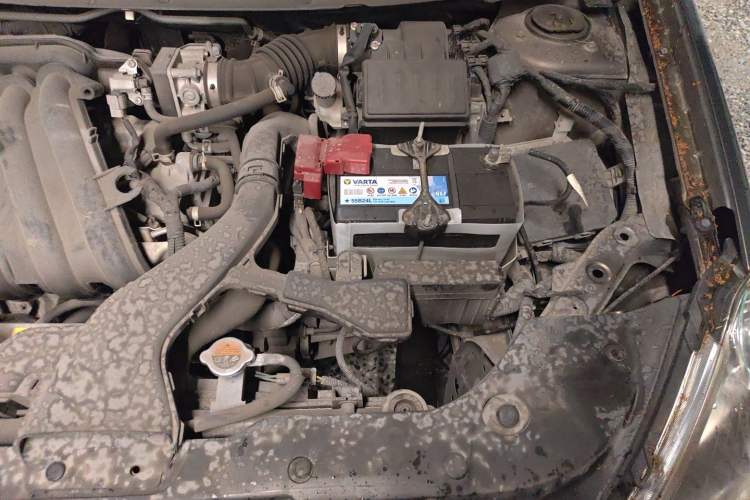 Used Nissan Sylphy 2012 Classic 1.6XL Manual Luxury Edition Engine Bay Left