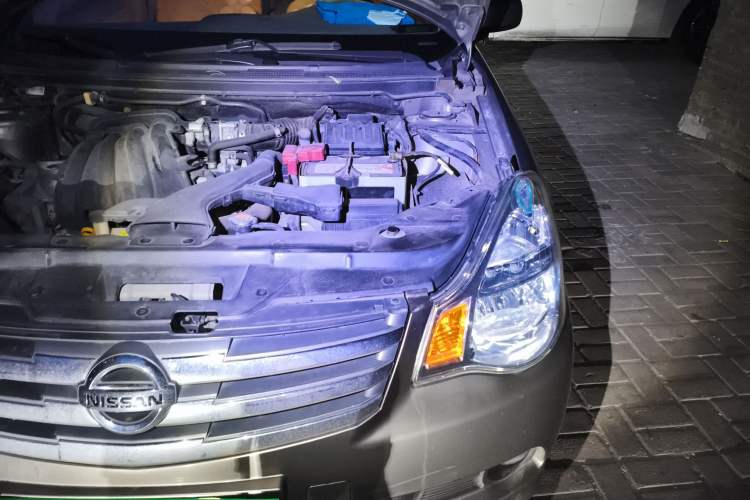 Used Nissan Sylphy 2012 Classic 1.6XE Manual Comfort Edition Engine Bay Left
