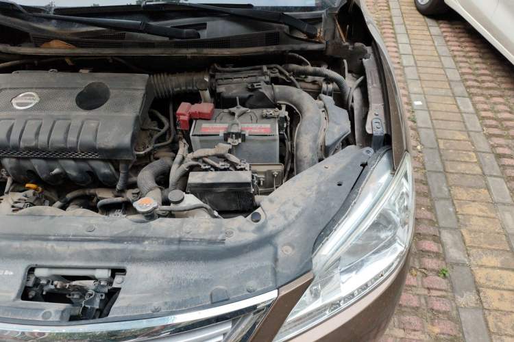 Used Nissan Sylphy 2012 1.6 XL Manual Luxury Edition Engine Bay Left