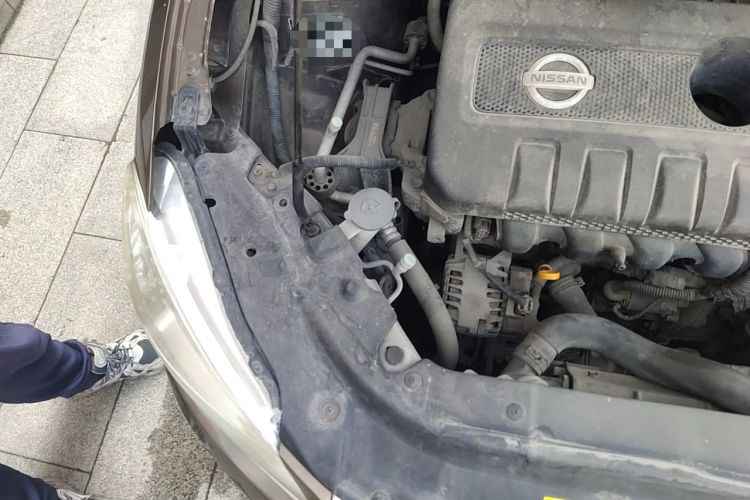 Used Nissan Sylphy 2012 1.6 XL CVT Luxury Edition Engine Bay Right
