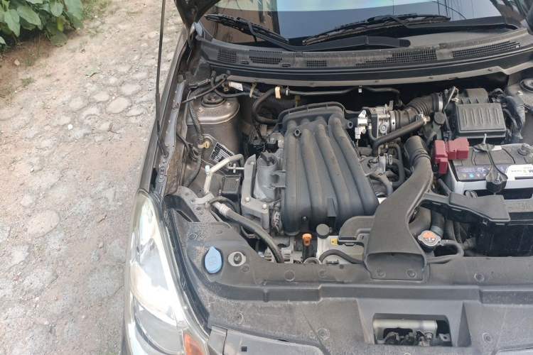 Used Nissan Sylphy 2012 Classic 1.6XE Automatic Comfort Edition Engine Bay Right