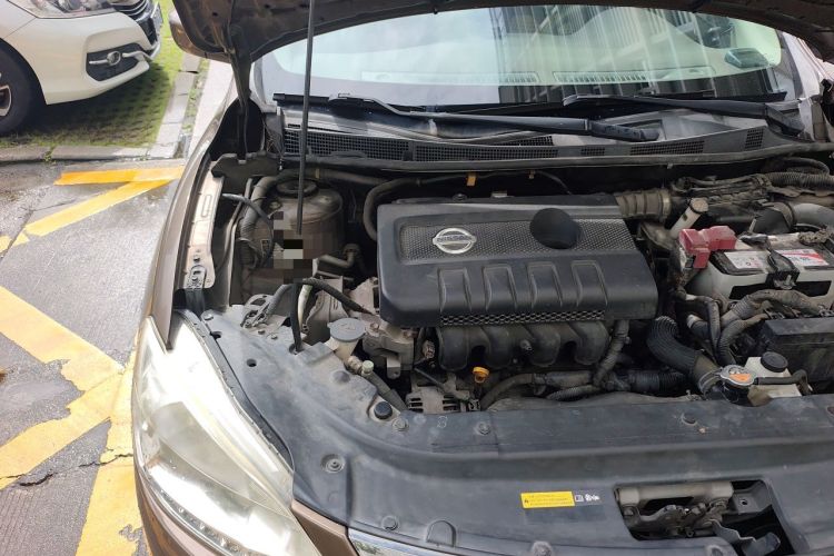 Used Nissan Sylphy 2012 1.6 XL CVT Luxury Edition Engine Bay Right