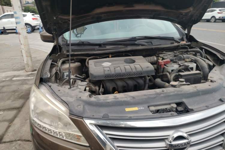 Used Nissan Sylphy 2012 1.6 XL Manual Luxury Edition Engine Bay Right