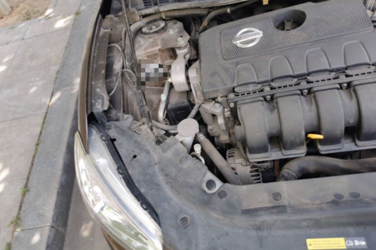 Used Nissan Sylphy 2012 1.8XL Manual Luxury Edition Engine Bay Right