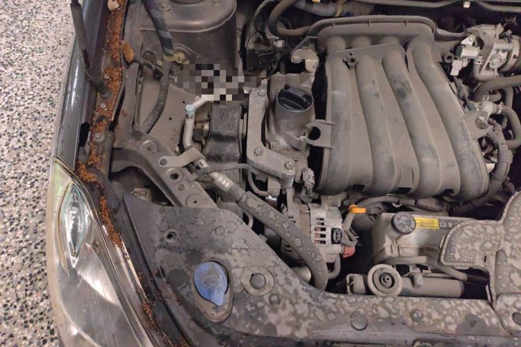 Used Nissan Sylphy 2012 Classic 1.6XL Manual Luxury Edition Engine Bay Right
