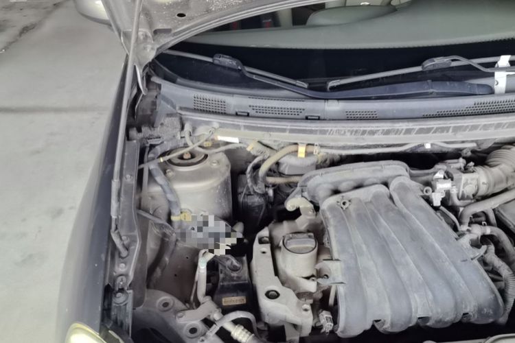 Used Nissan Sylphy 2012 Classic 1.6XE Manual Comfort Edition Engine Bay Right