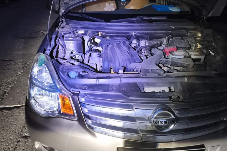 Used Nissan Sylphy 2012 Classic 1.6XE Manual Comfort Edition Engine Bay Right